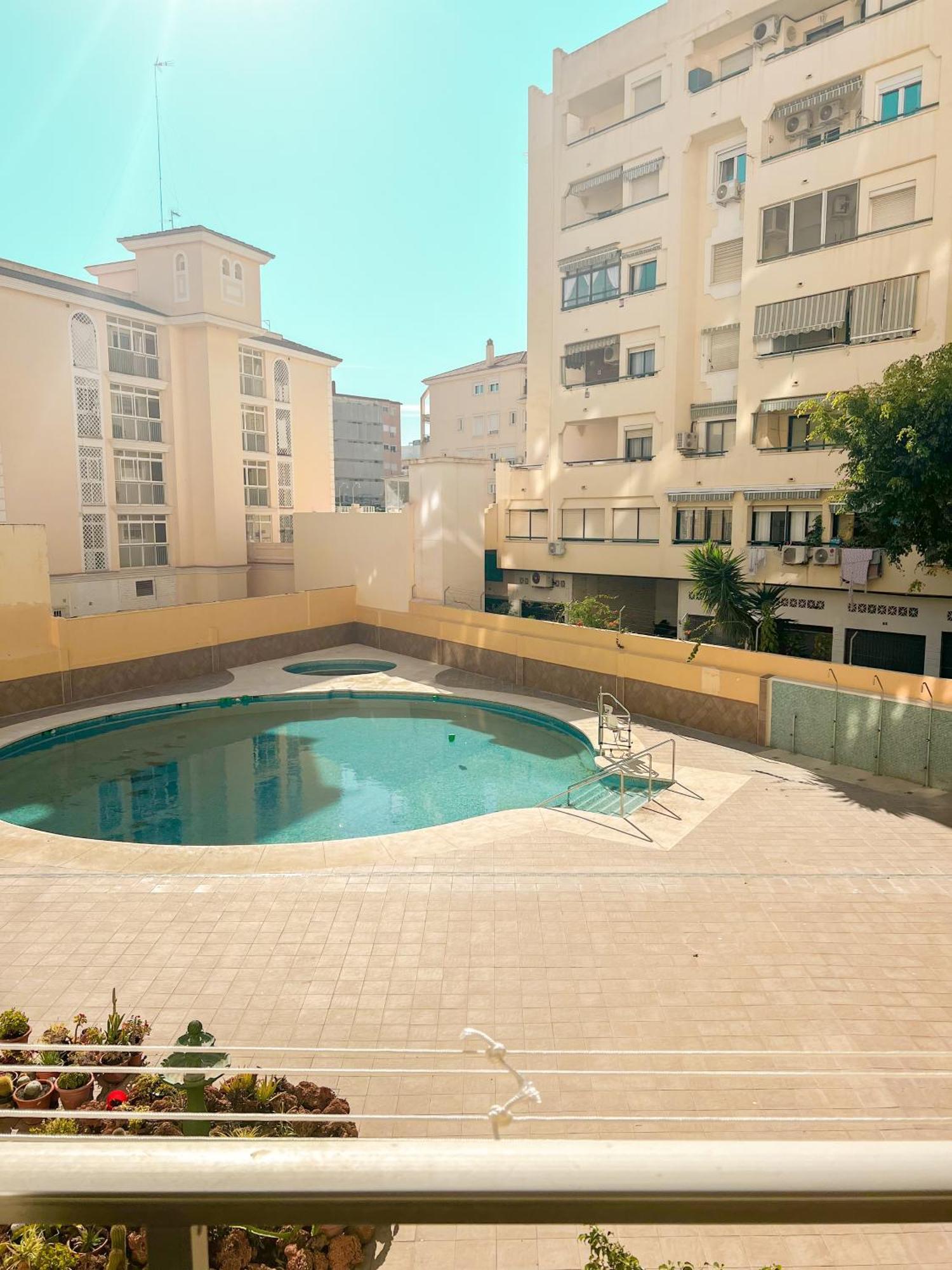 Cozy And Bright Flat With Pool Apartment Торемолинос Екстериор снимка