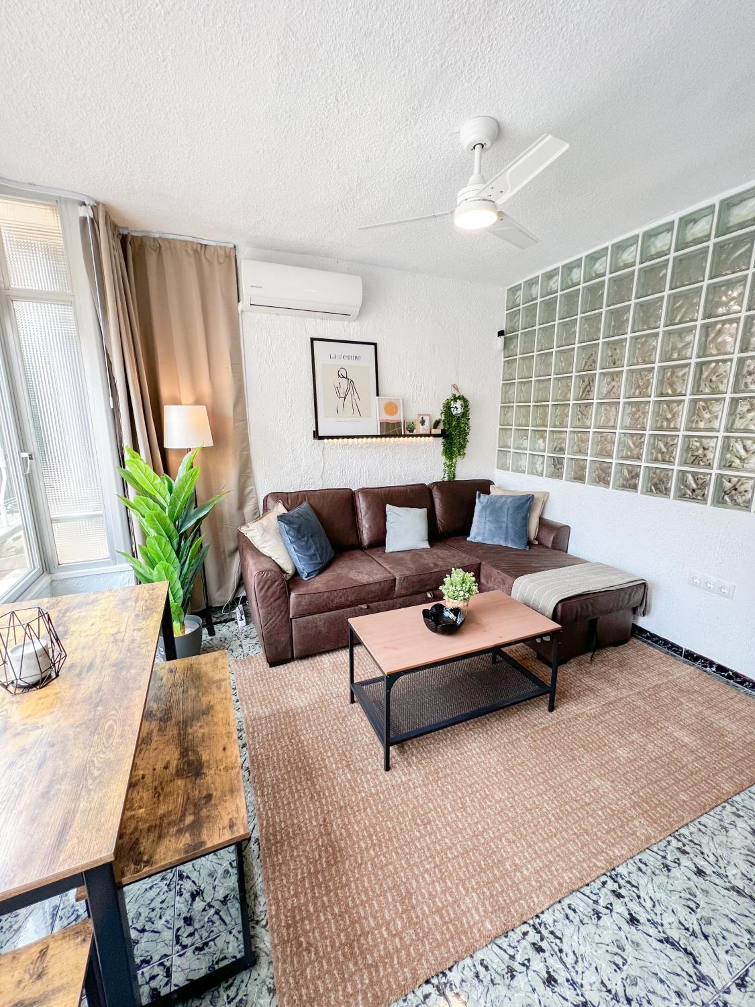 Cozy And Bright Flat With Pool Apartment Торемолинос Екстериор снимка